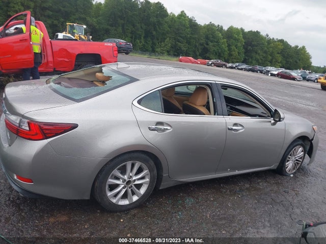 58ABK1GG2GU020690 Lexus ES 350