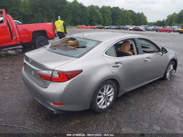 58ABK1GG2GU020690 Lexus ES 350
