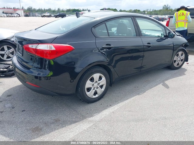 KIA FORTE LX 2016 KNAFK4A64G5602652 Image 4