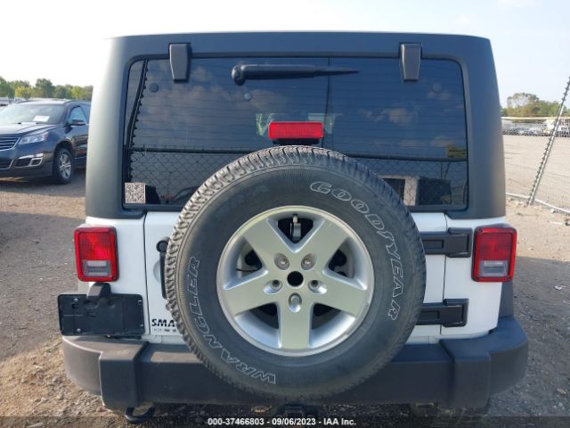 1C4BJWDGXFL635802 Jeep Wrangler Unlimited Sport