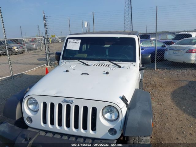 1C4BJWDGXFL635802 Jeep Wrangler Unlimited Sport