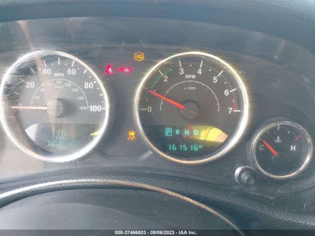 1C4BJWDGXFL635802 Jeep Wrangler Unlimited Sport