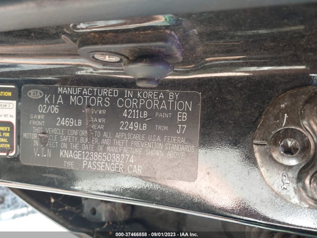 2006 KIA OPTIMA LX/EX VIN: KNAGE123865038274