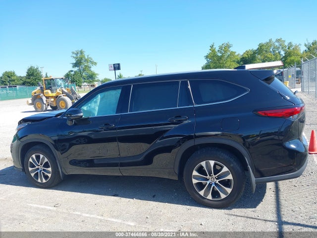 Toyota Highlander Xle 2022 5TDGZRBH0NS163991 Image 14