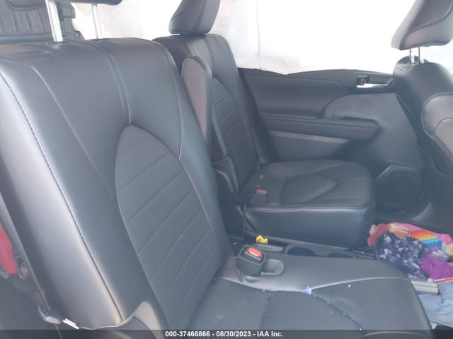 Toyota Highlander Xle 2022 5TDGZRBH0NS163991 Image 8
