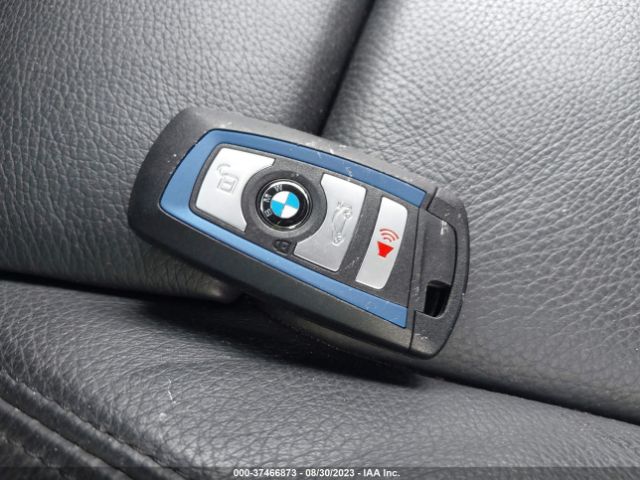 WBA8D9C59JA614430 BMW 3 Series 330i Xdrive