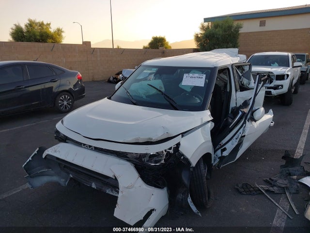 KIA SOUL LX 2023 KNDJ23AU9P7215332 Image 2