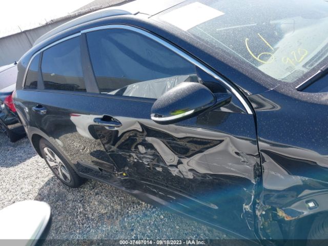 KNDCC3LC0H5057602 KIA NIRO EX