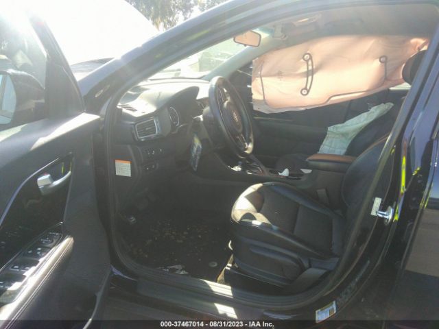 KNDCC3LC0H5057602 KIA NIRO EX