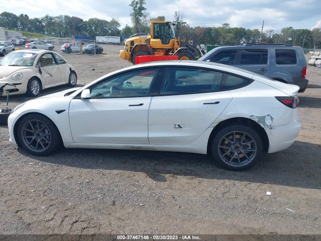 Tesla Model 3 Long Range 2022 5YJ3E1EB1NF188518 Image 13