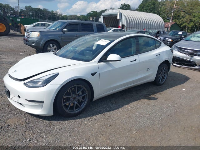 Tesla Model 3 Long Range 2022 5YJ3E1EB1NF188518 Image 2