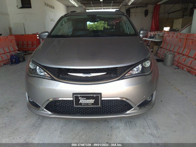 2020 CHRYSLER PACIFICA TOURING L VIN: 2C4RC1BG2LR141600