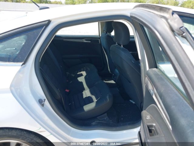 3FA6P0H70JR171183 Ford FUSION SE