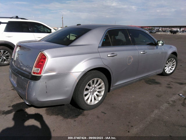 2C3CCAAG6EH373041 Chrysler 300