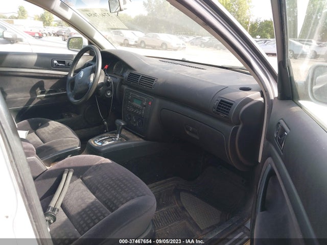 2003 VOLKSWAGEN PASSAT GL VIN: WVWMD63B03P294100