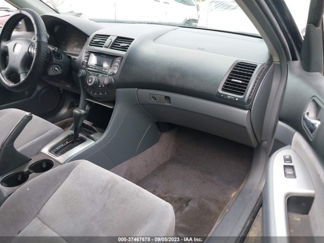2004 HONDA ACCORD SDN EX VIN: JHMCM56664C030102
