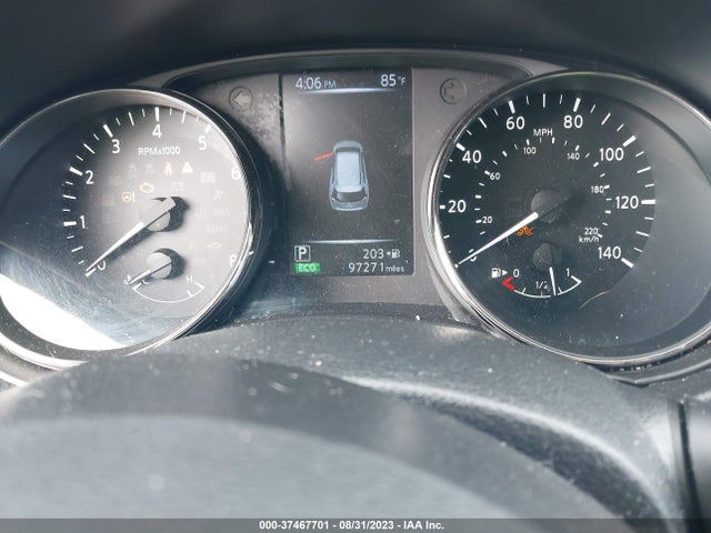 2017 NISSAN ROGUE SV VIN: KNMAT2MV1HP583291