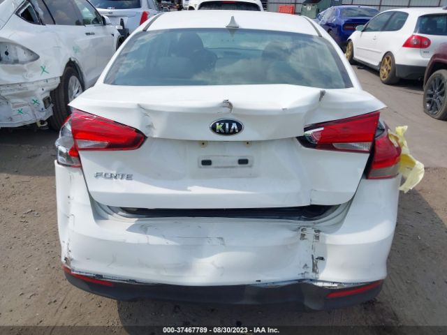 3KPFK4A79JE277410 KIA FORTE LX