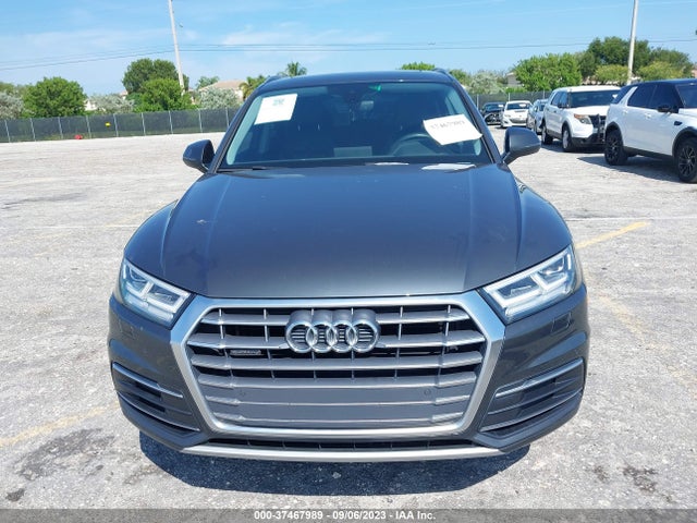 WA1BNAFY3J2210931 Audi Q5 Premium Plus
