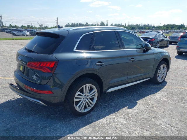 WA1BNAFY3J2210931 Audi Q5 Premium Plus
