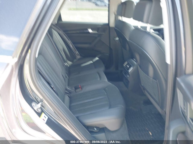 WA1BNAFY3J2210931 Audi Q5 Premium Plus