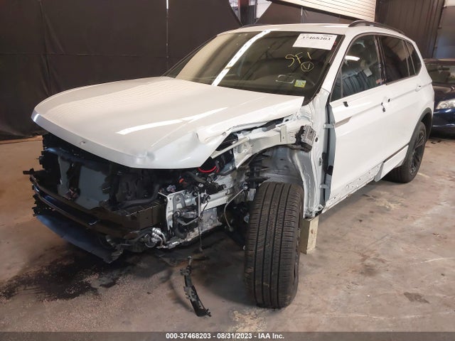 3VV8B7AX6PM018416 Volkswagen Tiguan Se R-line Black