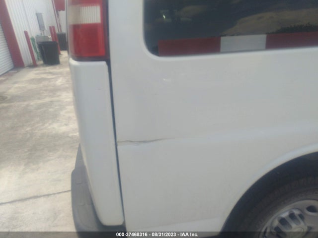 Chevrolet Express Passenger Ls 2017 1GAZGNFF7H1112000 Image 6