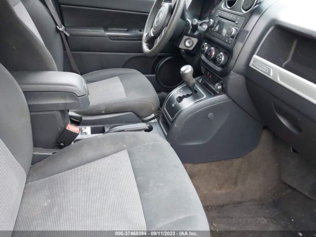 1C4NJDBB6GD573755 Jeep Compass Sport