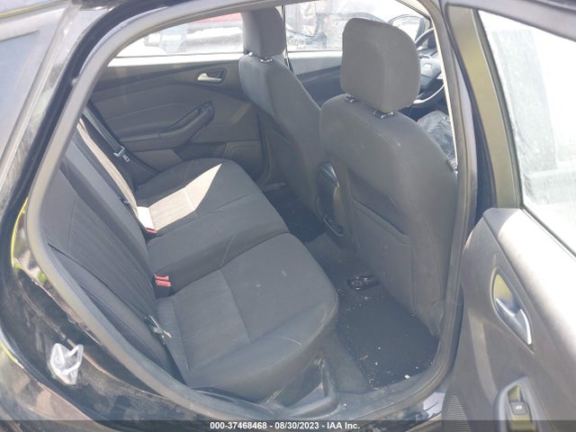 2016 FORD FOCUS SE VIN: 1FADP3K26GL325022