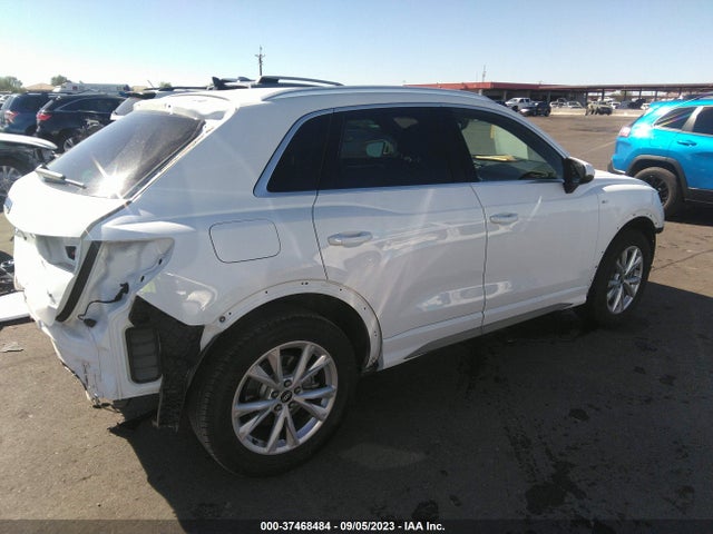 WA1DECF3XM1106827 Audi Q3 S Line Premium