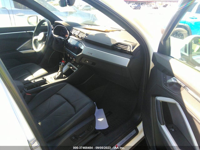 WA1DECF3XM1106827 Audi Q3 S Line Premium