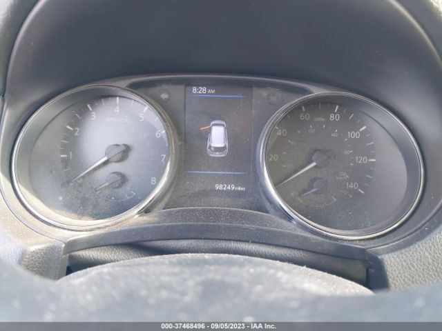 JN8AT2MTXJW462449 Nissan Rogue Sl