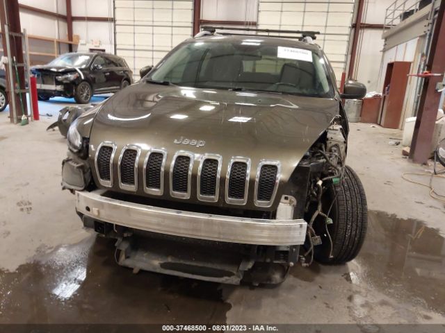 1C4PJLCS3FW689516 Jeep Cherokee Latitude