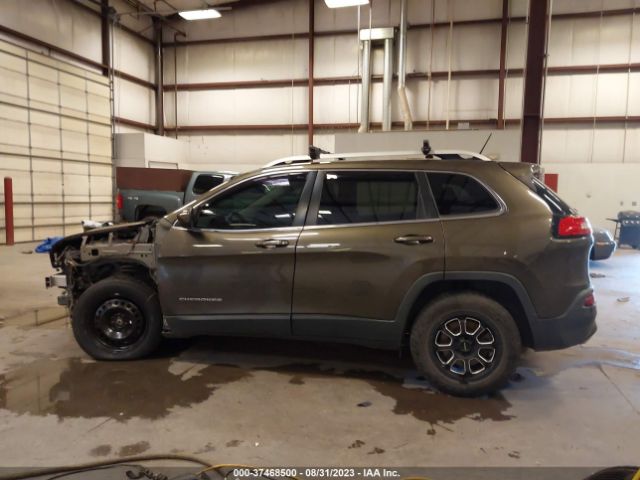 1C4PJLCS3FW689516 Jeep Cherokee Latitude