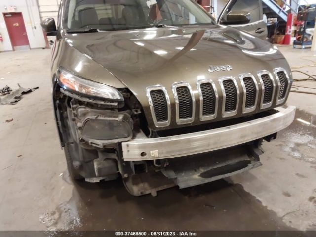 1C4PJLCS3FW689516 Jeep Cherokee Latitude