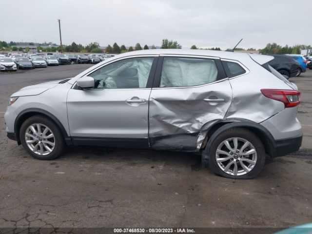 JN1BJ1AWXMW668988 Nissan Rogue Sport S