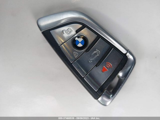 WBA7F0C37HGM21572 BMW 7 Series 750i