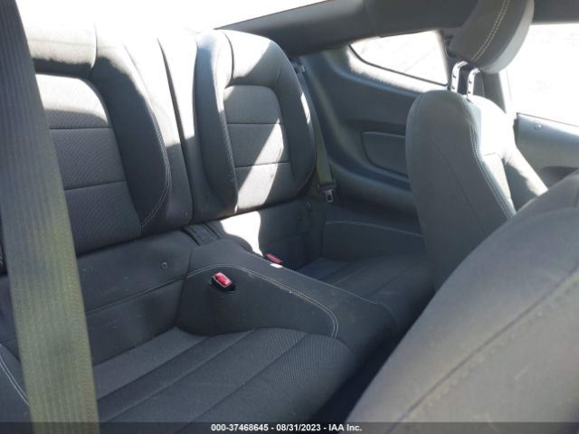 1FA6P8AM2H5217446 Ford Mustang V6