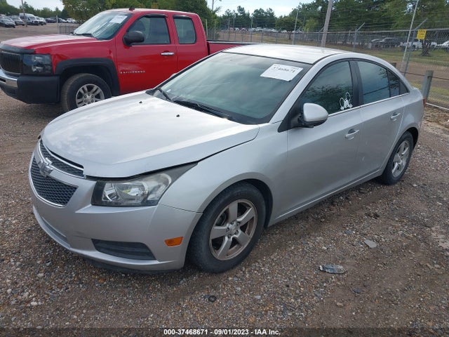 Chevrolet Cruze 1lt 2014 1G1PC5SB2E7412381 Image 2