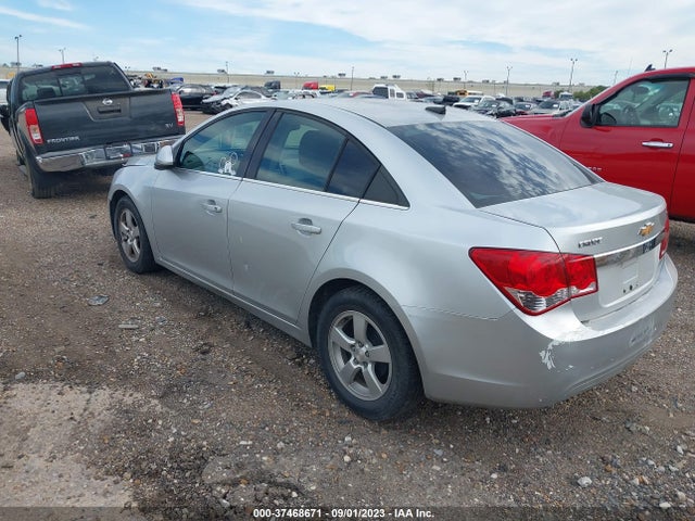 Chevrolet Cruze 1lt 2014 1G1PC5SB2E7412381 Image 3