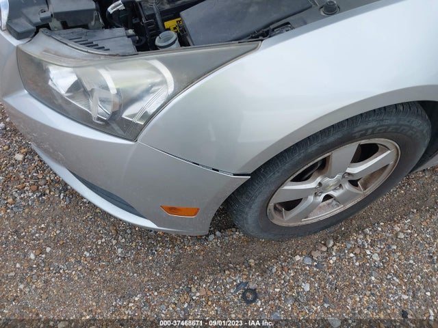 Chevrolet Cruze 1lt 2014 1G1PC5SB2E7412381 Image 6