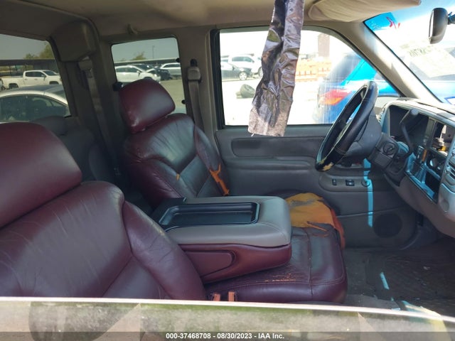 1998 CHEVROLET C/K 1500 VIN: 2GCEC19R7W1133601