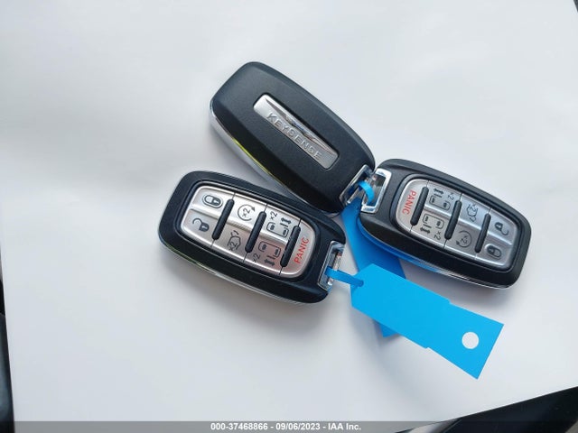 2C4RC1GGXHR748277 Chrysler Pacifica Limited