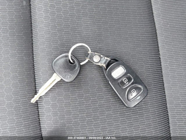 Hyundai ELANTRA SE 2018 KMHD74LF6JU512291 Image 11