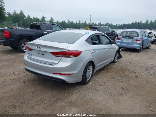 Hyundai ELANTRA SE 2018 KMHD74LF6JU512291 Image 4