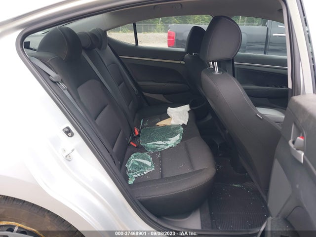 Hyundai ELANTRA SE 2018 KMHD74LF6JU512291 Image 8