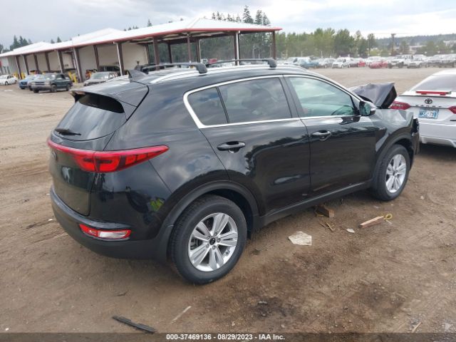 KNDPMCAC0J7437938 KIA Sportage Lx