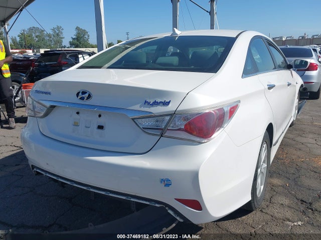 2013 HYUNDAI SONATA HYBRID VIN: KMHEC4A4XDA075676