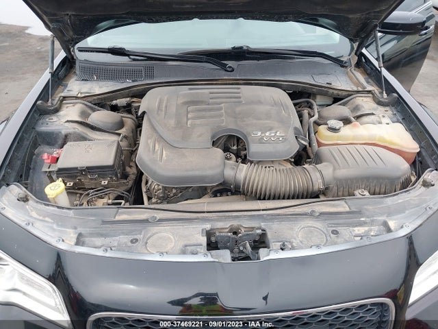 2015 CHRYSLER 300 LIMITED VIN: 2C3CCAAG6FH796574