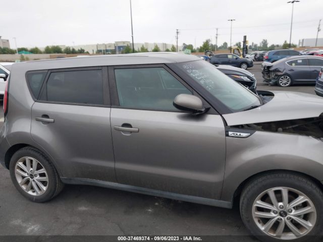KNDJP3A5XJ7527726 KIA SOUL +
